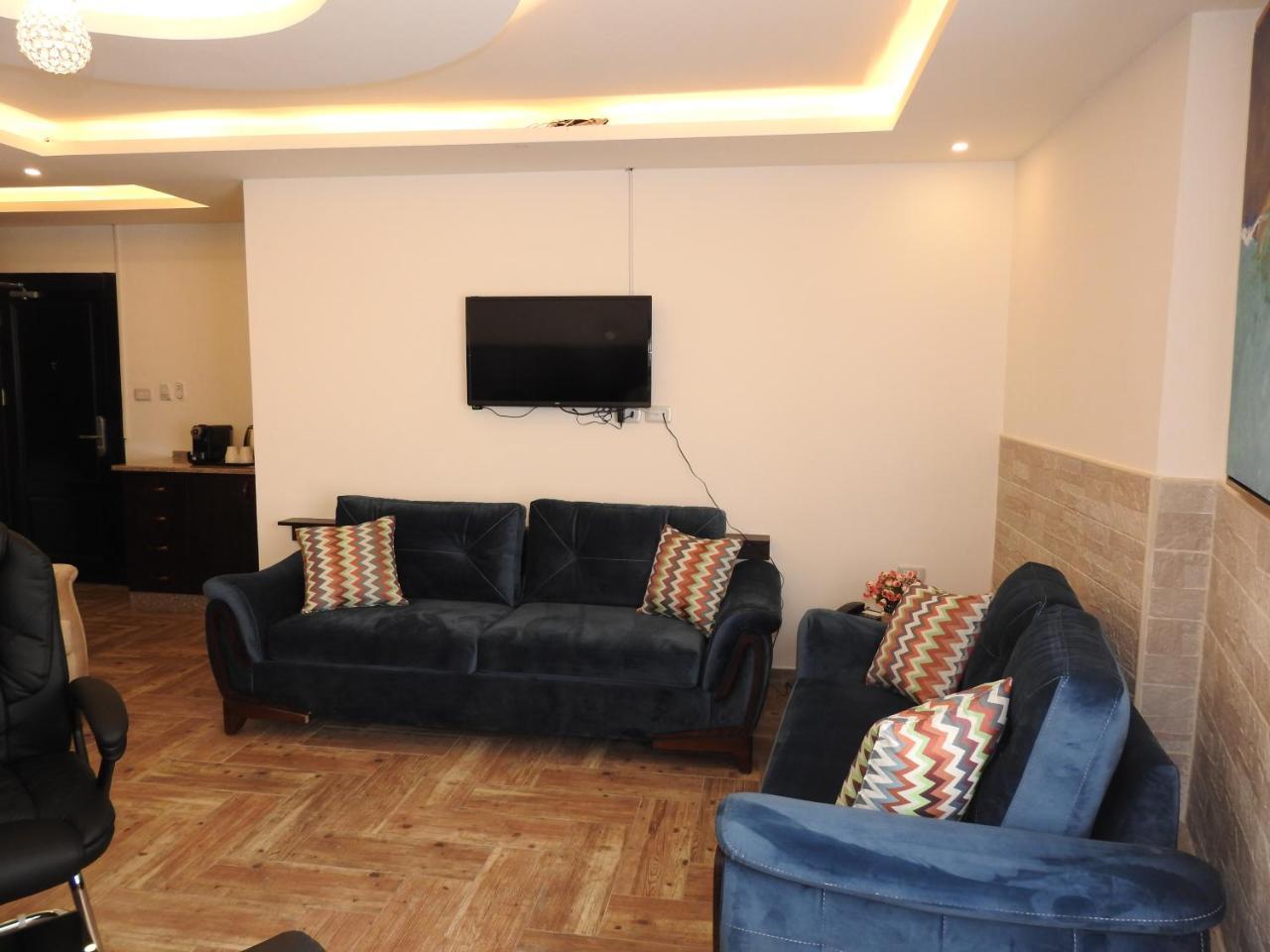 London Bridge Hotel Amman Exterior photo